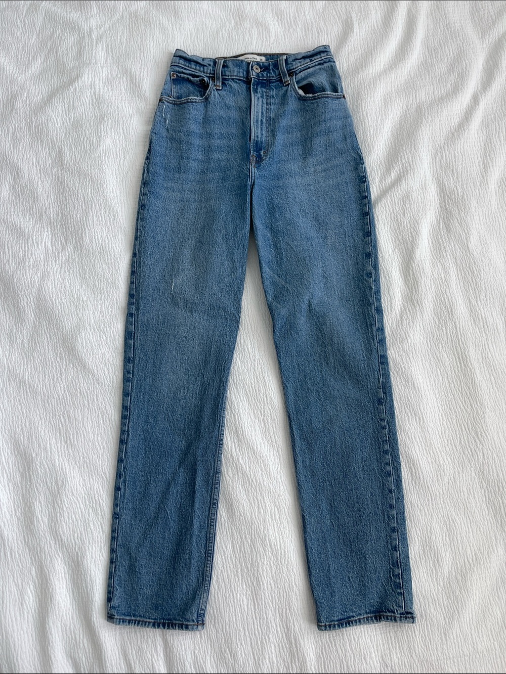 Abercrombie & Fitch Curve Love 26 L, 2 long Medium Blue 90s Straight Jeans